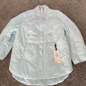 Lululemon light insulated jacket, size 6 never worn